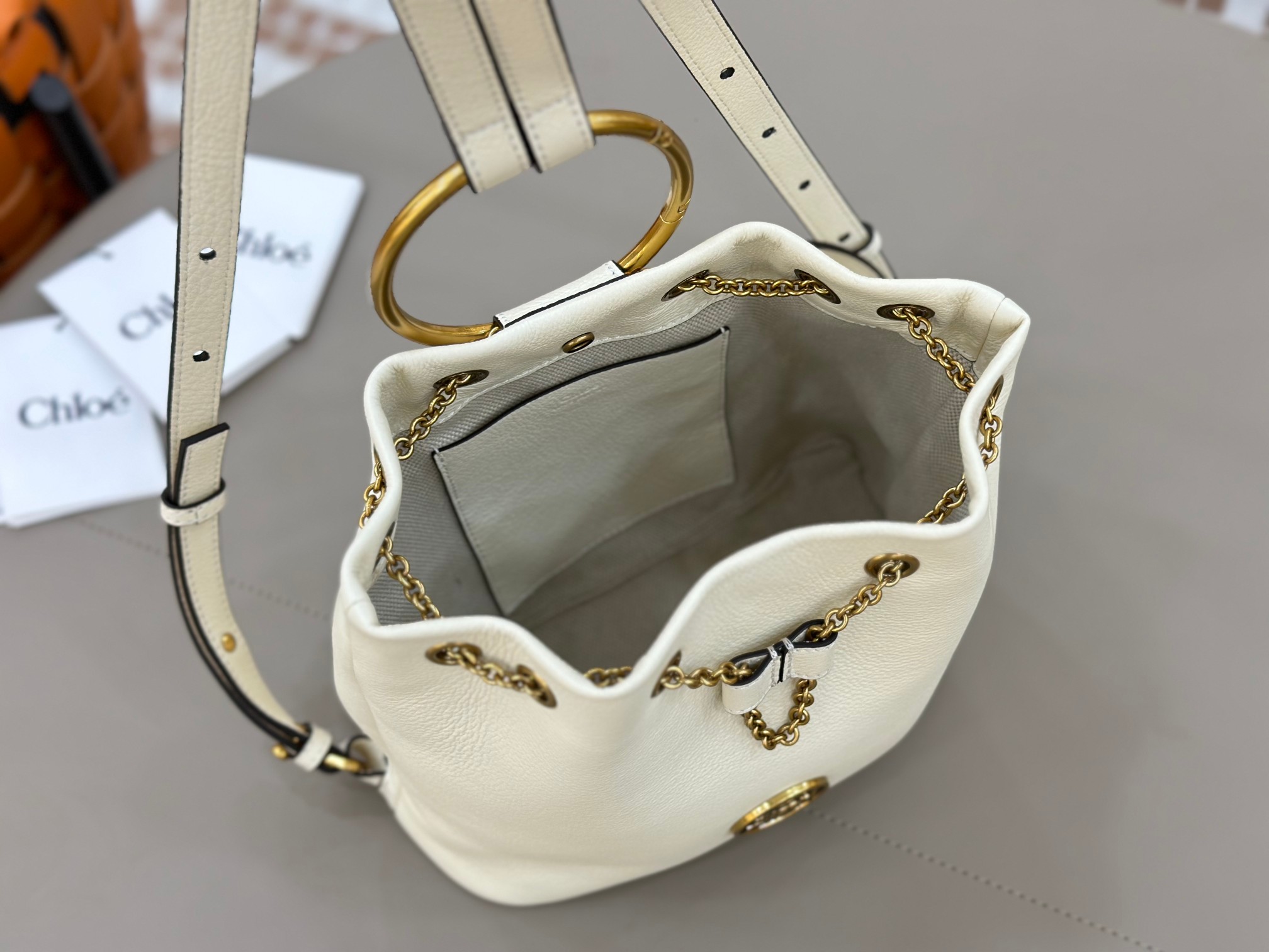 Chloé Bracelet Backpack In Grained Leather-22*20*10.5CM
