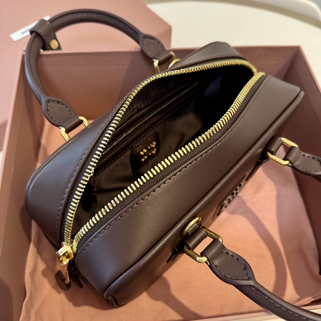 M1um1u Top Handbags-22X10.5X7.5CM