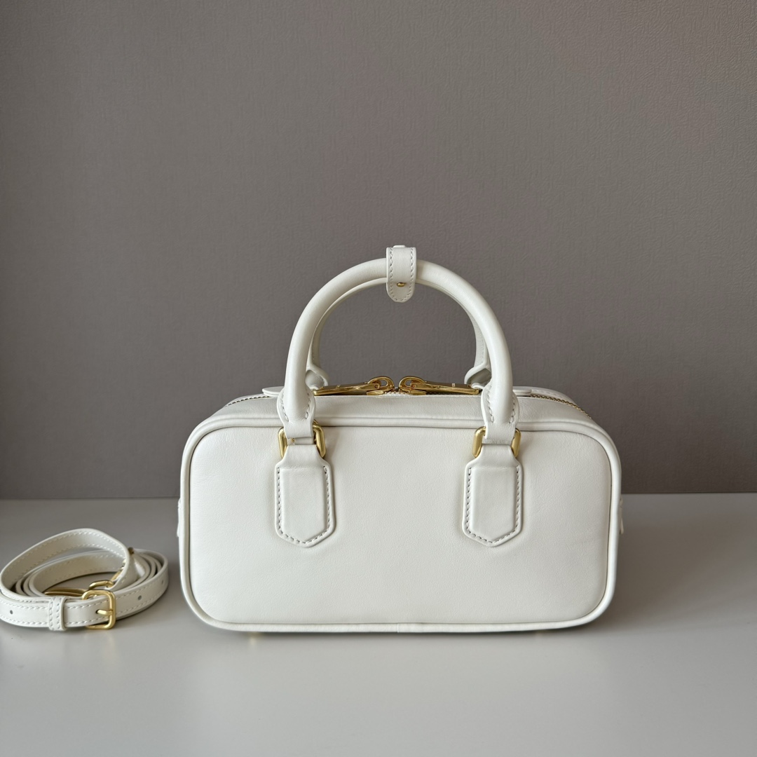 M1um1u Top Handbags-22X10.5X7.5CM