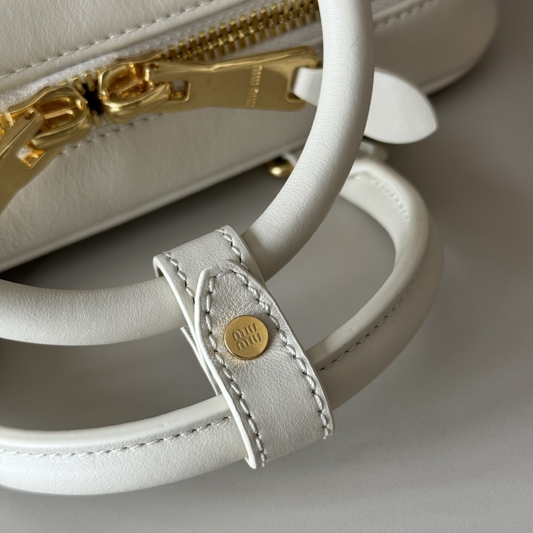 M1um1u Top Handbags-22X10.5X7.5CM
