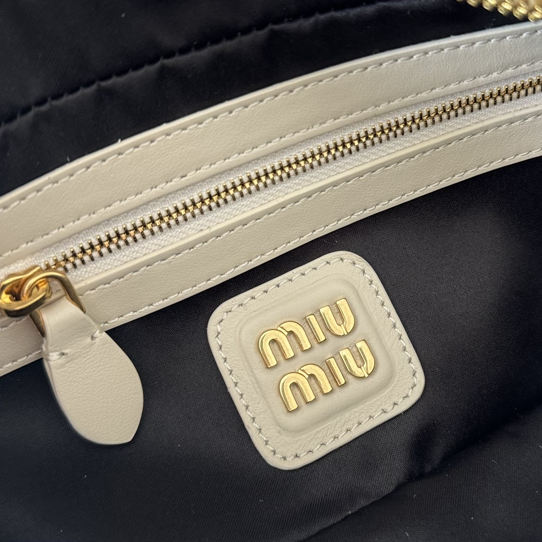 M1um1u Top Handbags-22X10.5X7.5CM