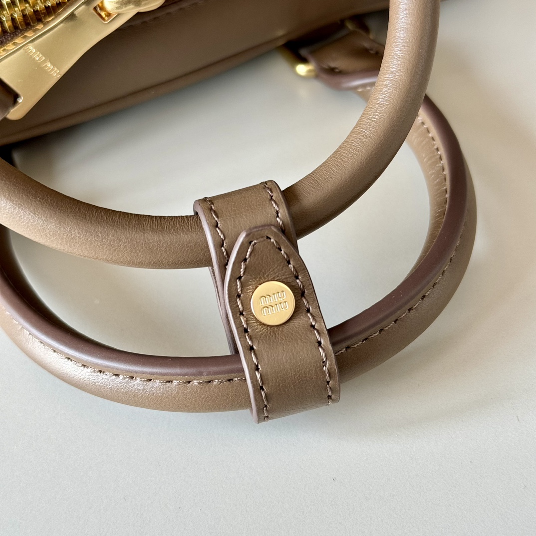 M1um1u Top Handbags-22X10.5X7.5CM