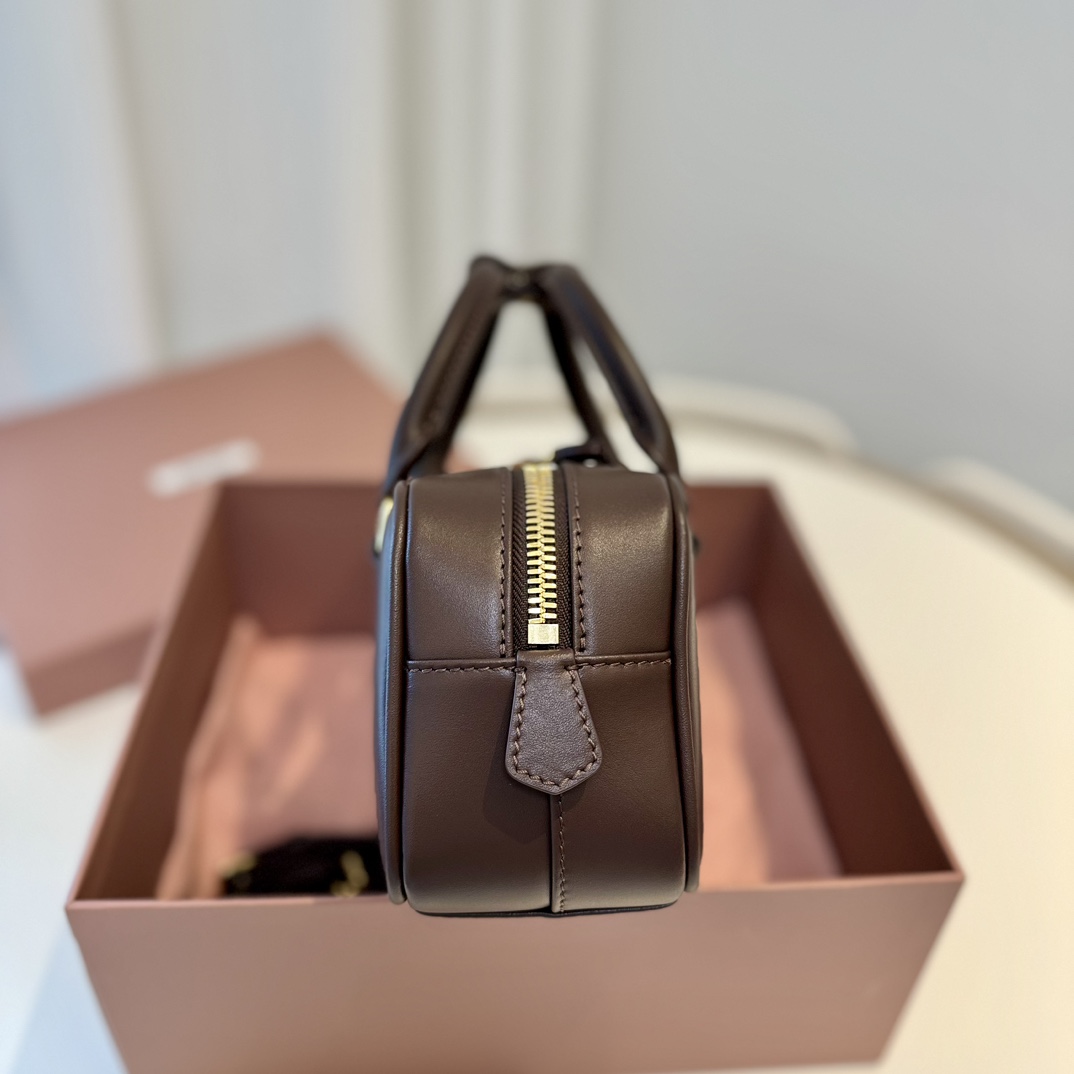 M1um1u Top Handbags-22X10.5X7.5CM