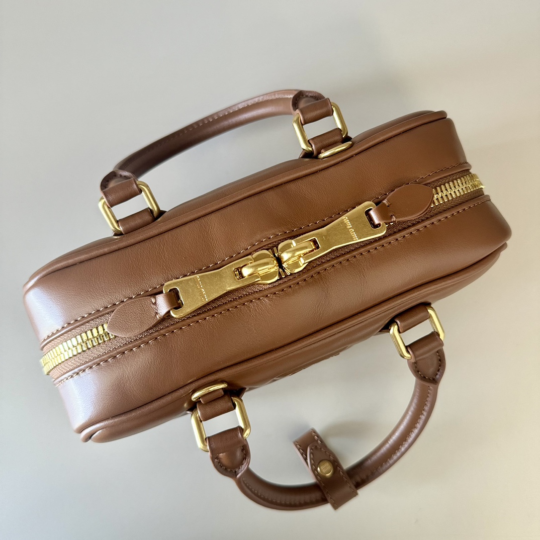 M1um1u Top Handbags-22X10.5X7.5CM