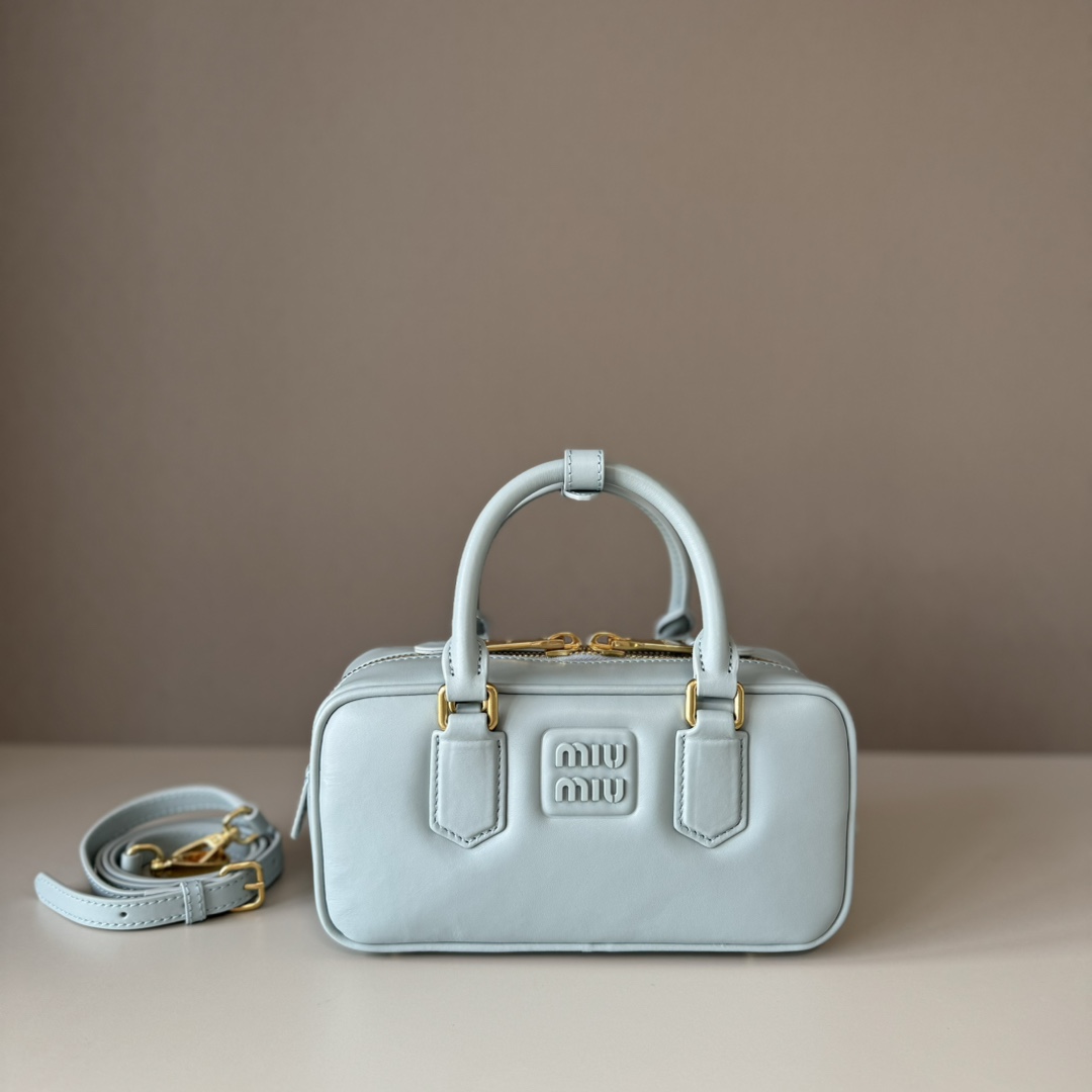 M1um1u Top Handbags-22X10.5X7.5CM