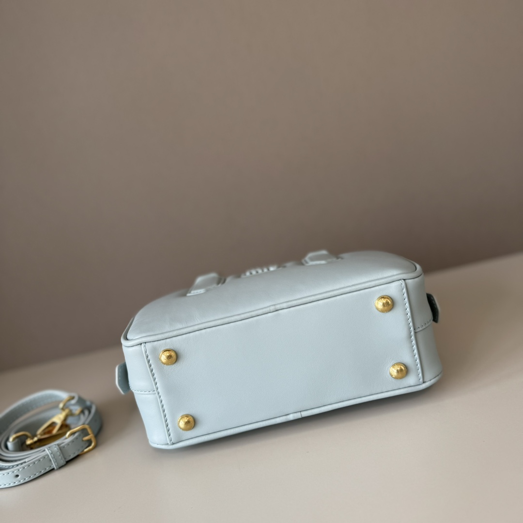 M1um1u Top Handbags-22X10.5X7.5CM