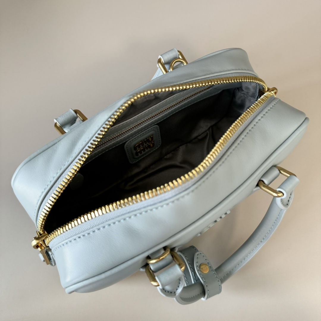 M1um1u Top Handbags-22X10.5X7.5CM
