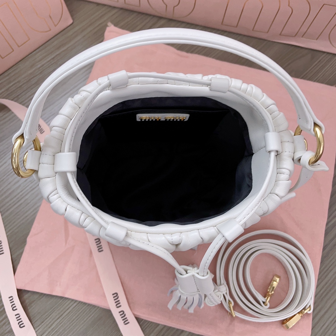 M1um1u Matelasse Bucket-17X15X10CM