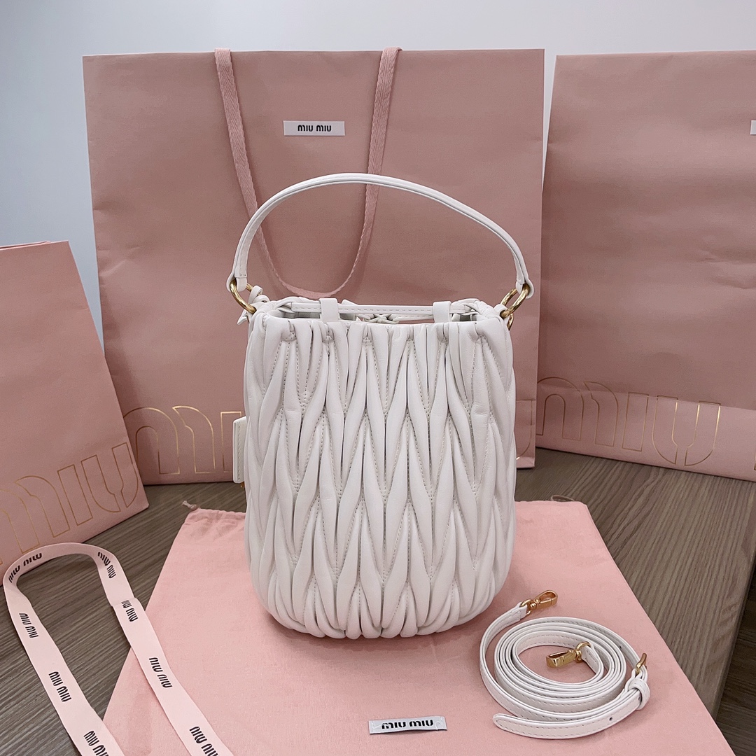 M1um1u matelasse bucket-20x18x14cmcm