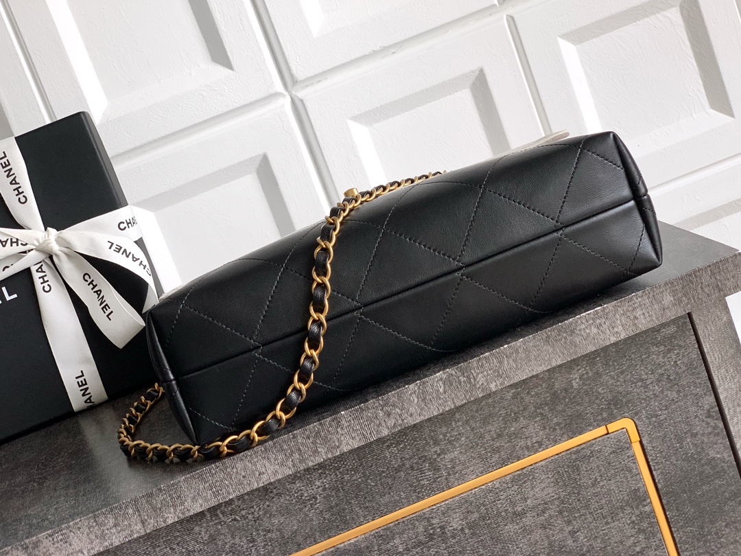 Ch@nel Flap Bag-18x29 x8CM