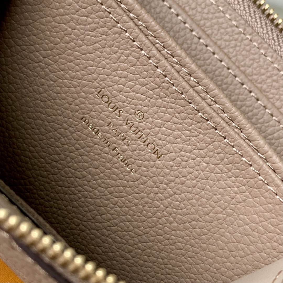 l0vis Vvtt0n wallet-11 x 8 x 1cm