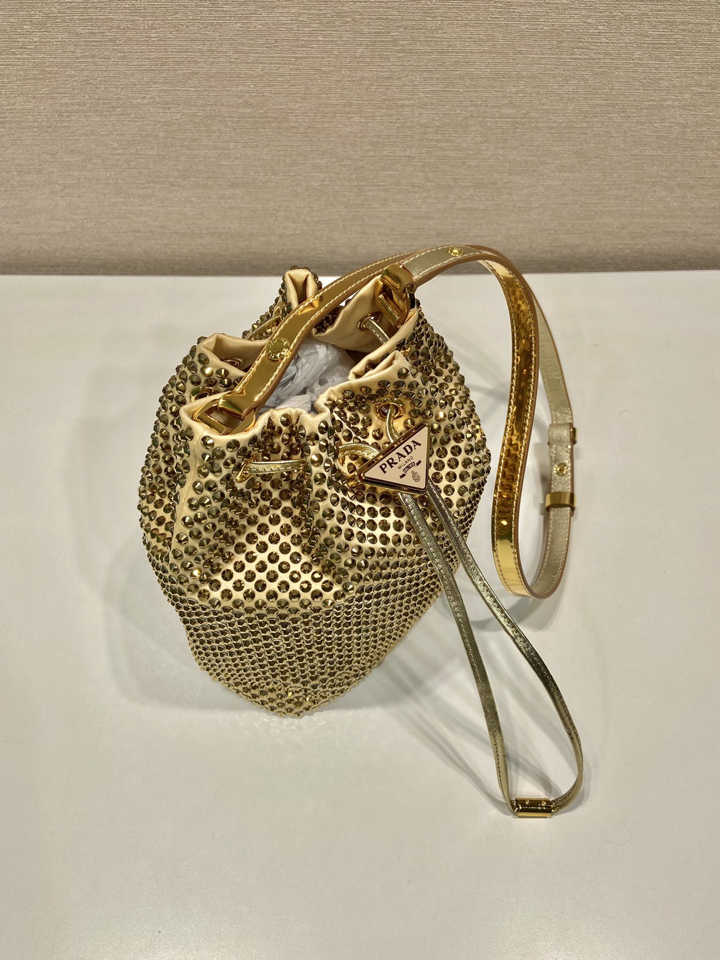 Pra*a 1BE067 Bucket Bag-16*21*10CM