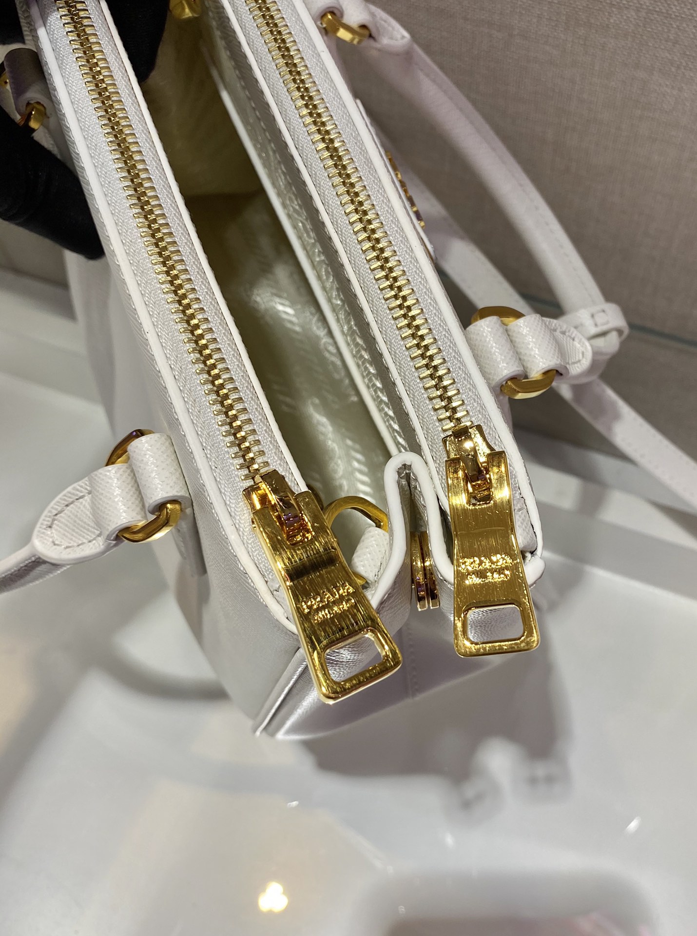 Pra*a Borsa Galleria Small In Saffiano 1BA906-20*15*9.5CM