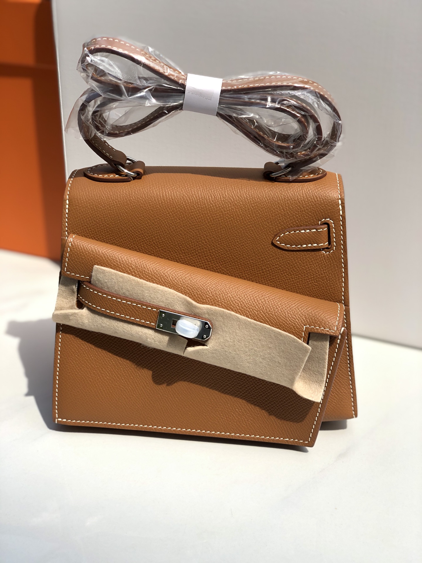 H**me5 Kelly Desordre 20cm Epsom