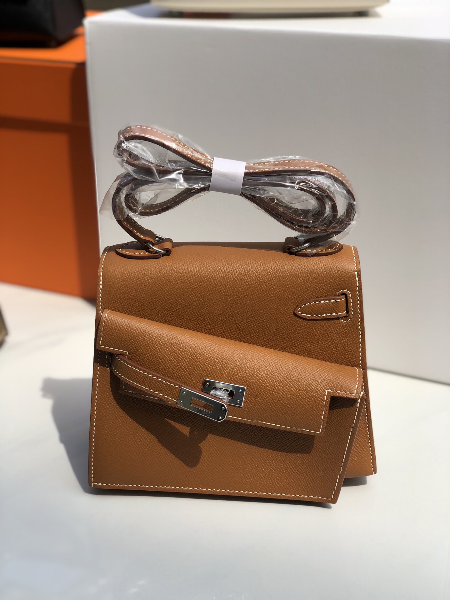 H**me5 Kelly Desordre 20cm Epsom