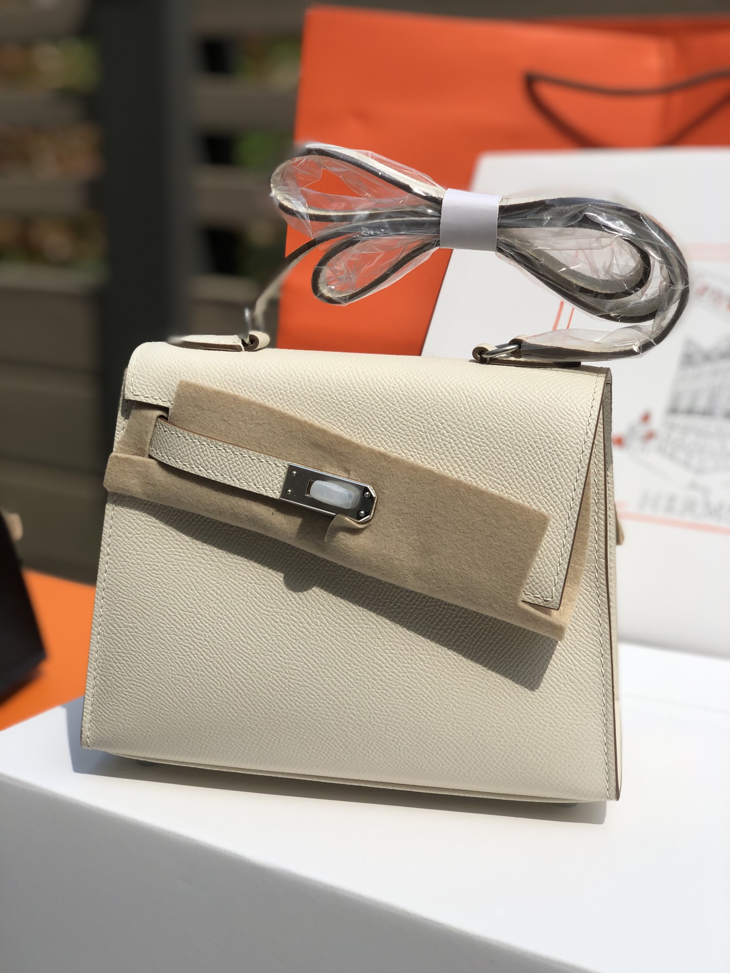 H**me5 Kelly Desordre 20cm Epsom