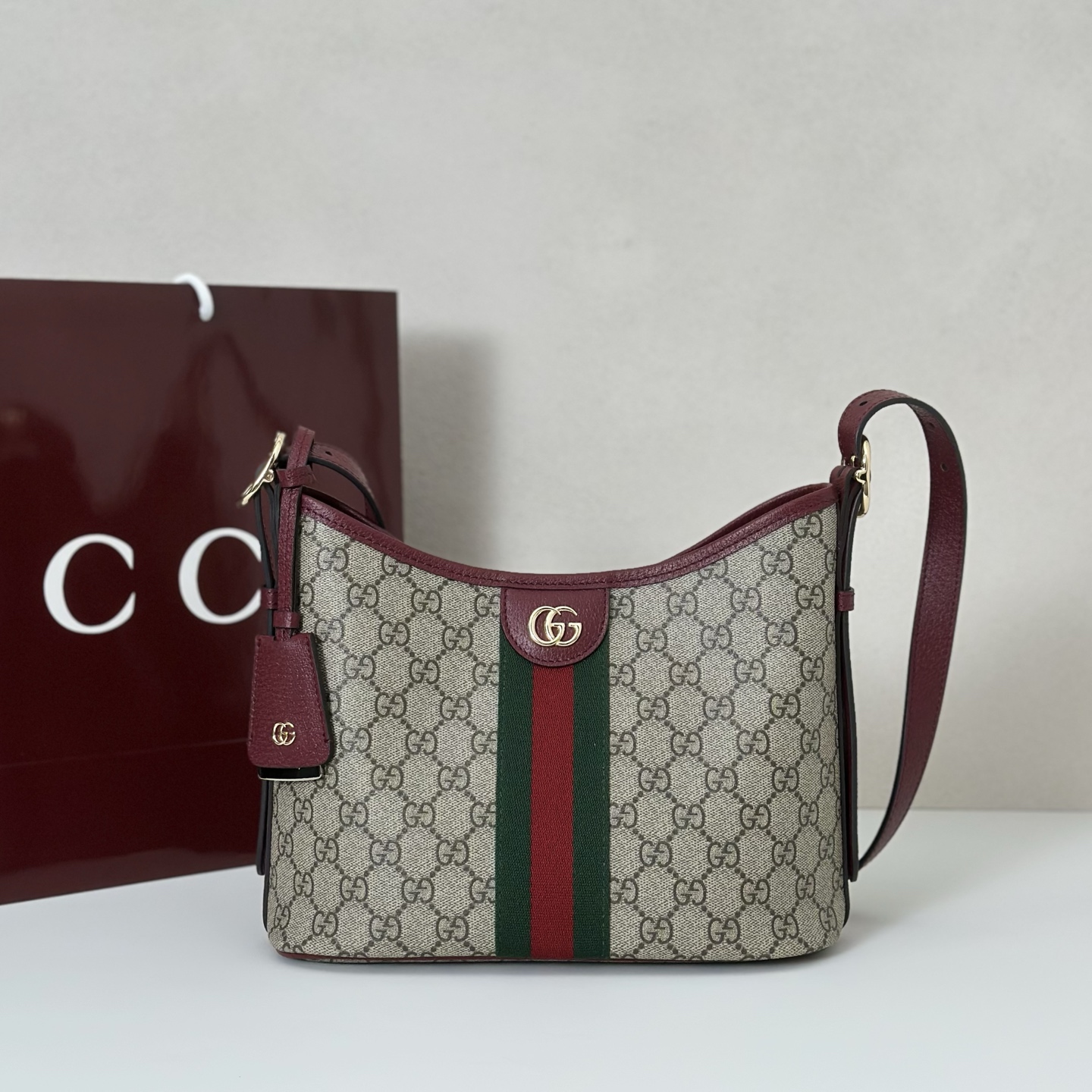 Gvc*1 Ophidia Shoulder Bag-23*21*12CM