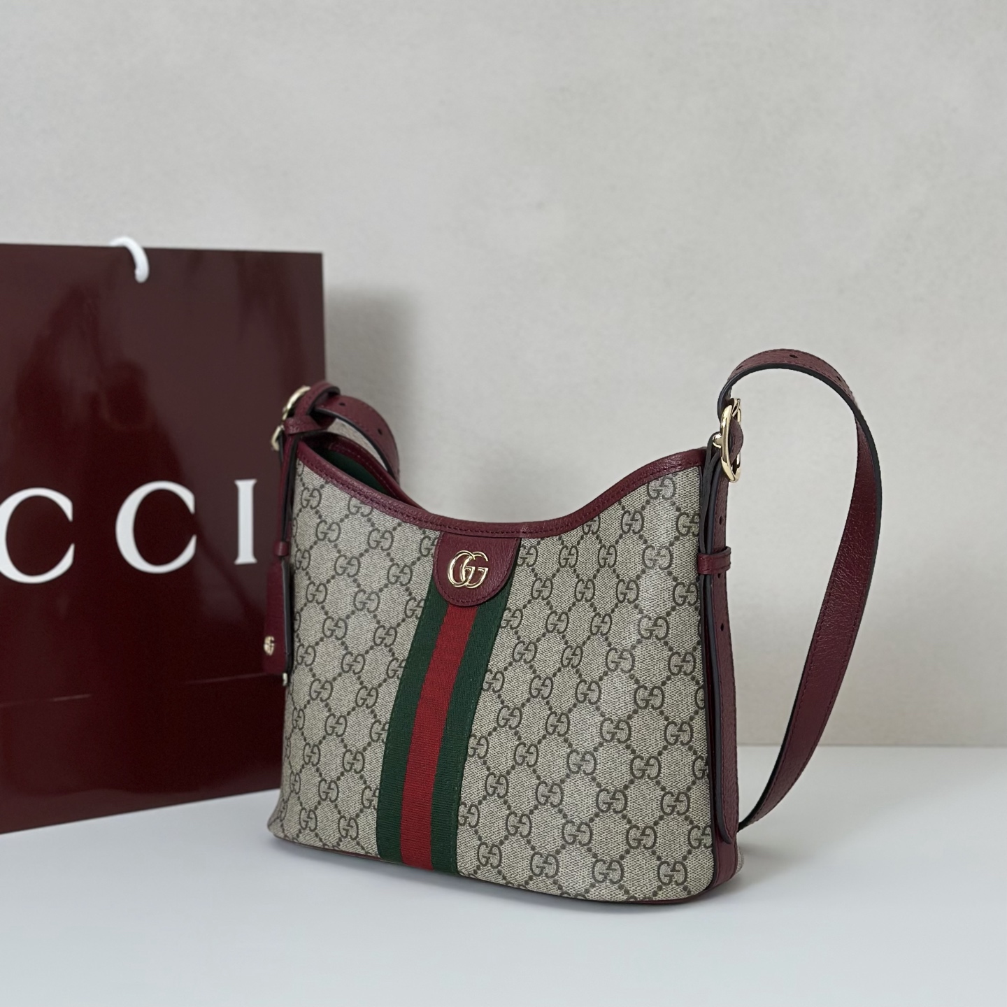 Gvc*1 Ophidia Shoulder Bag-23*21*12CM