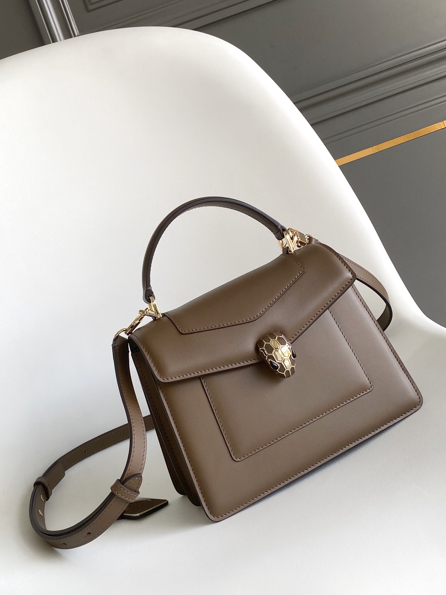 Bv1g*ai Serpenti Forever Bag-20.5X 15X 9CM
