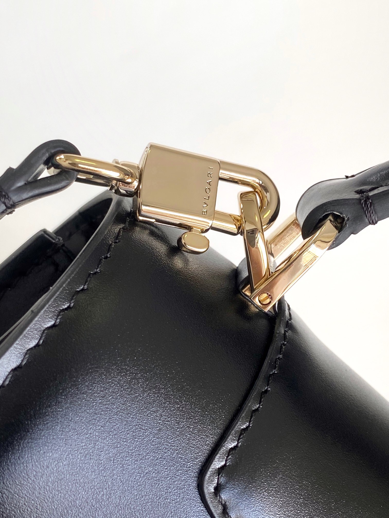 Bv1g*ai Serpenti Forever Bag-20.5X 15X 9CM
