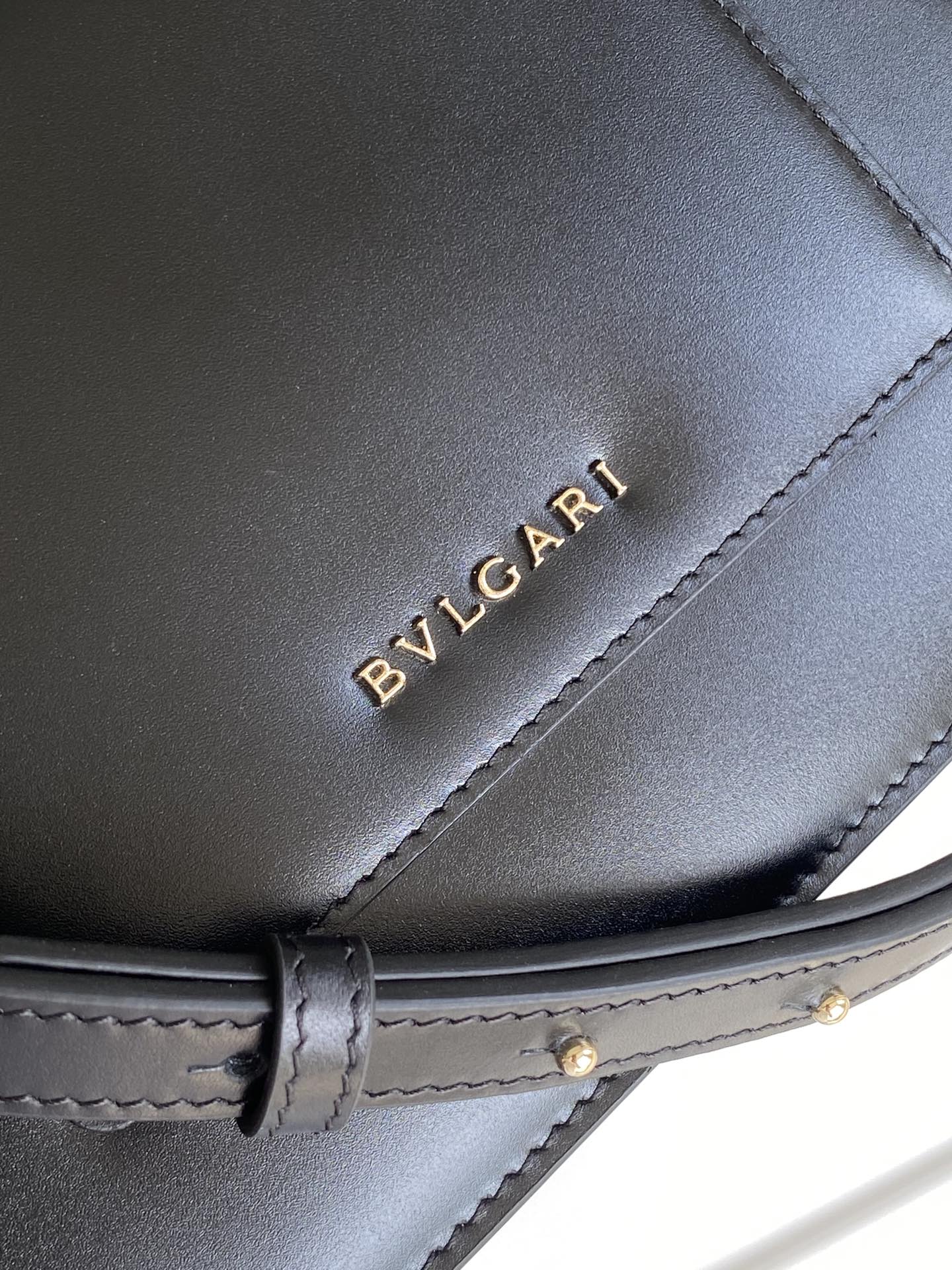 Bv1g*ai Serpenti Forever Bag-20.5X 15X 9CM
