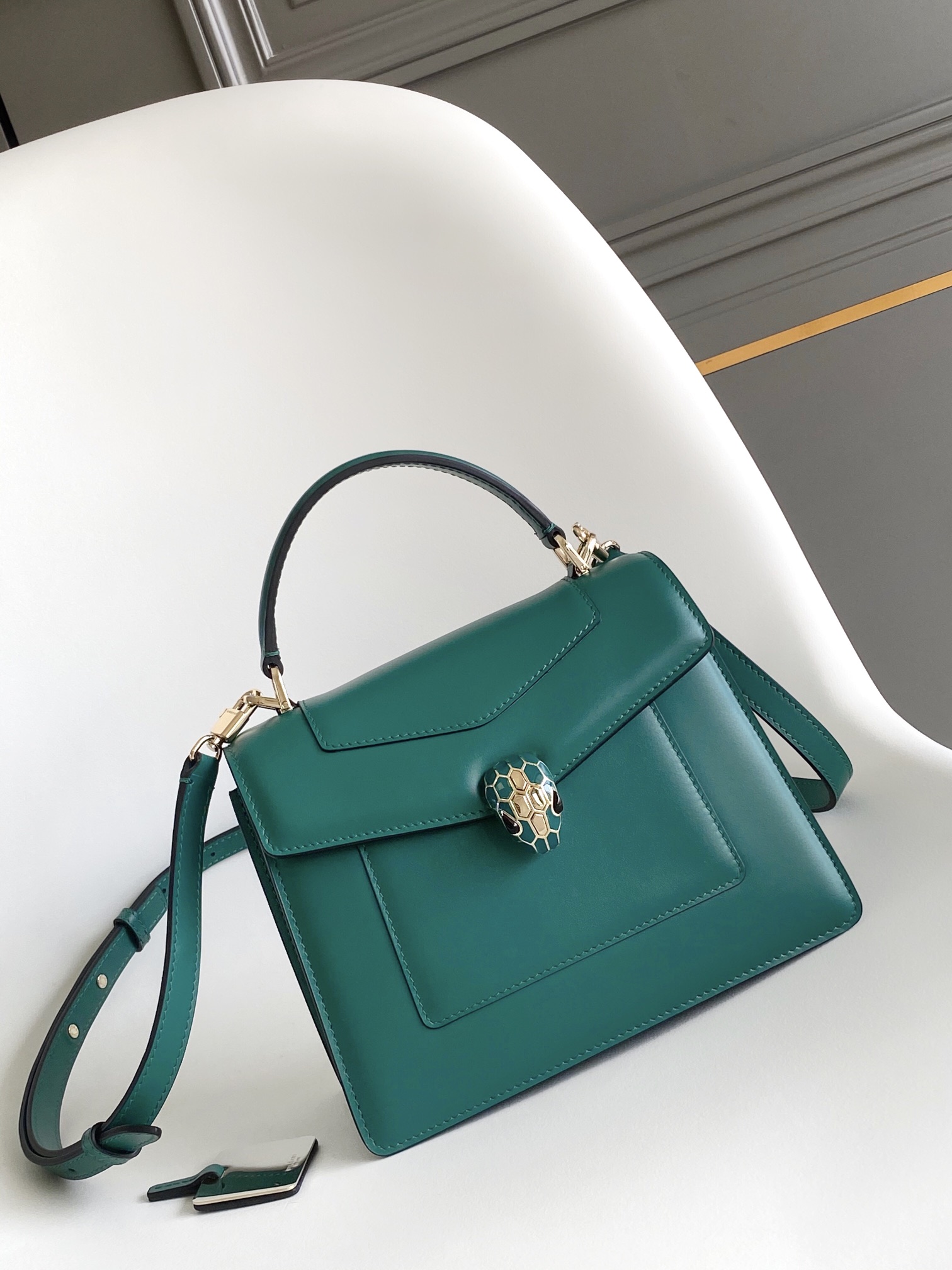 Bv1g*ai Serpenti Forever Bag-20.5X 15X 9CM