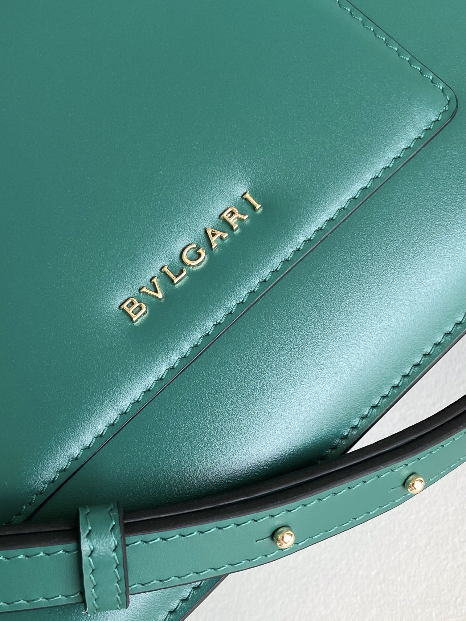 Bv1g*ai Serpenti Forever Bag-20.5X 15X 9CM