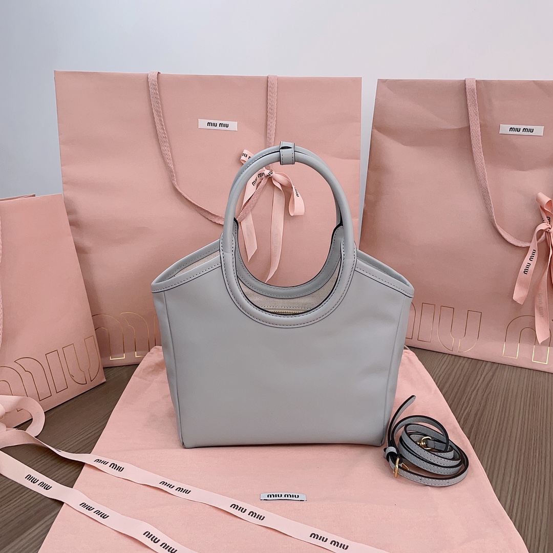 M1um1u Lvy Tote-23X13X7CM