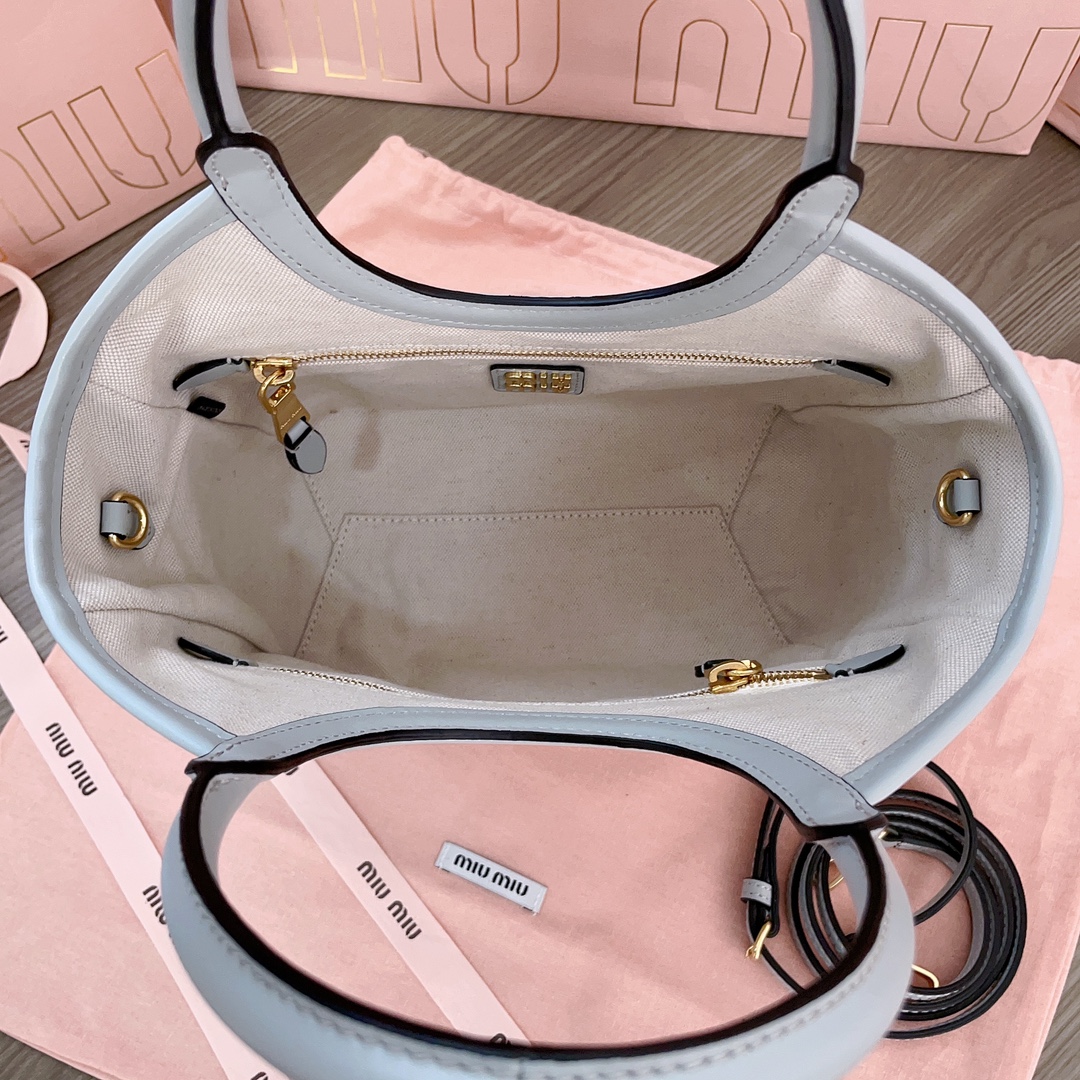 M1um1u Lvy Tote-23X13X7CM