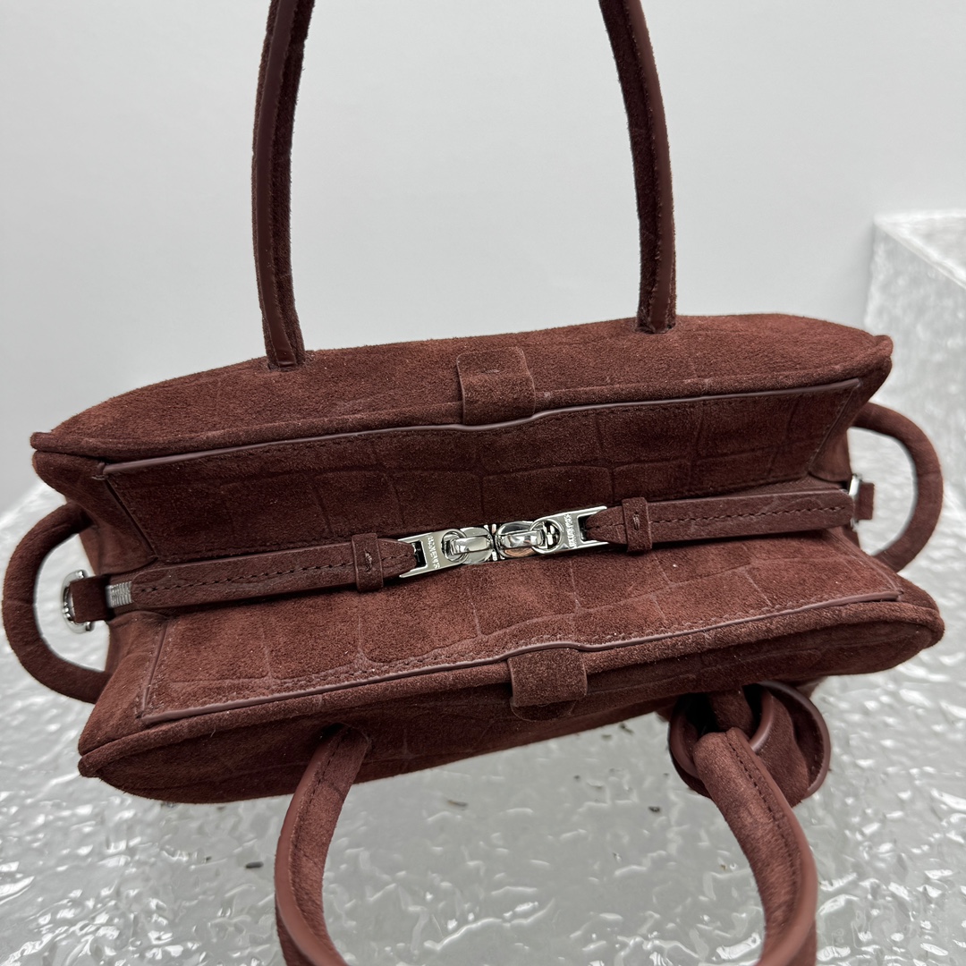 Jacquemus Le Turismo Bag-26*17*11CM