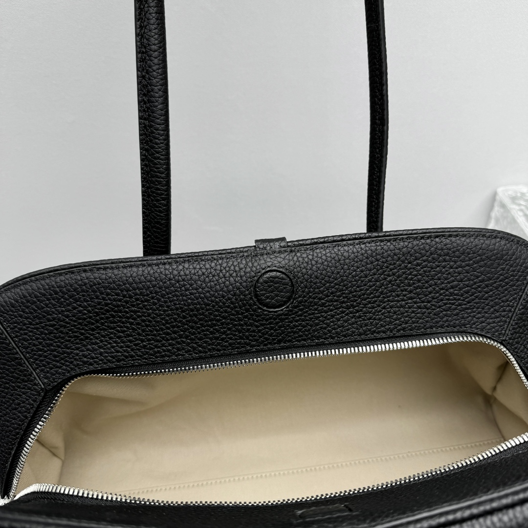 Ja*qvemvs le turismo bag-39*23*17cm