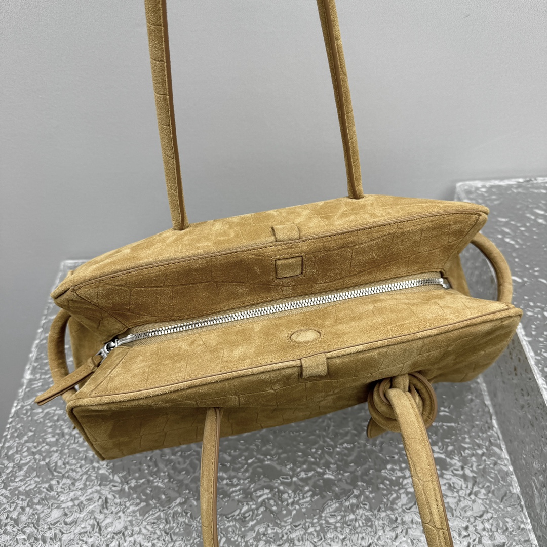 Jacquemus Le Turismo Bag-39*23*17CM