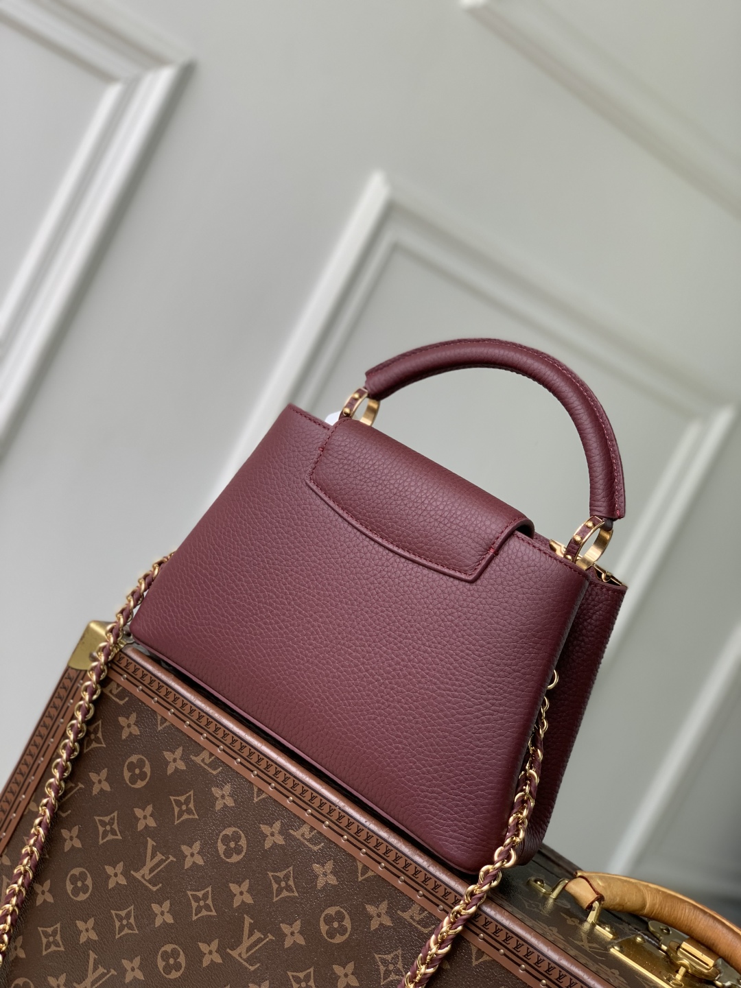 L0vis Vvtt0n Capucines Handlebag