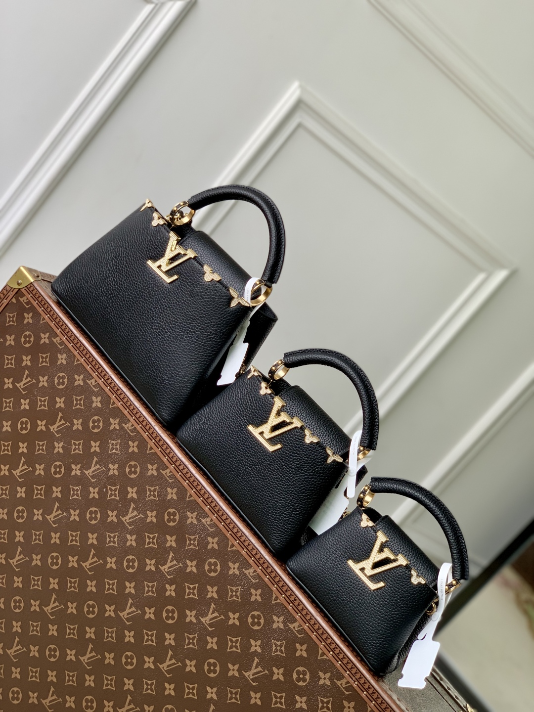 l0vis Vvtt0n capucines handlebag