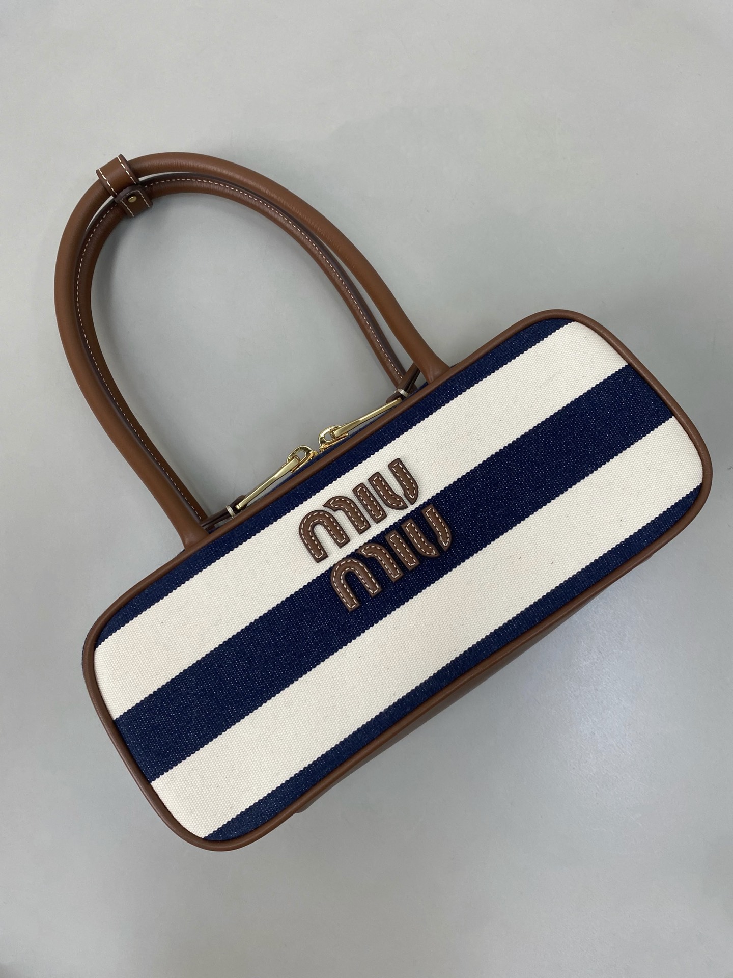 M1um1u Beau Top-Handle Tratan Bag -27×12×9CM
