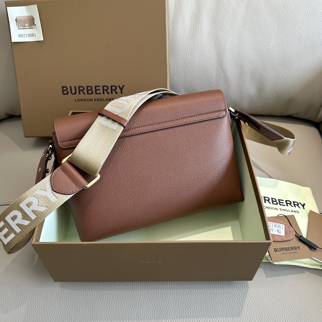 Bv*b*rry Vintage Bag-25 x 8.5 x 18CM