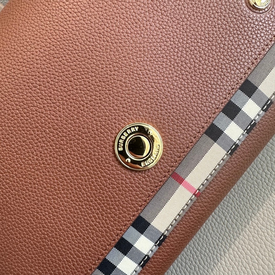 Bv*b*rry Vintage Bag-25 x 8.5 x 18CM