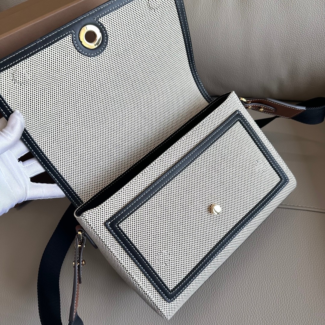 Bv*b*rry Vintage Bag-25 x 8.5 x 18CM