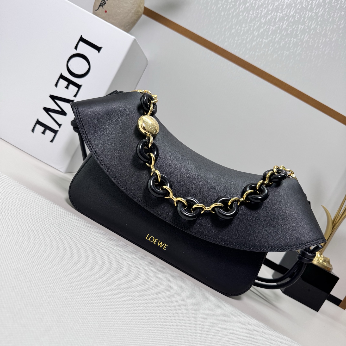 Lowee Ola Chain-Link Shoulder Bag-26*18*13CM