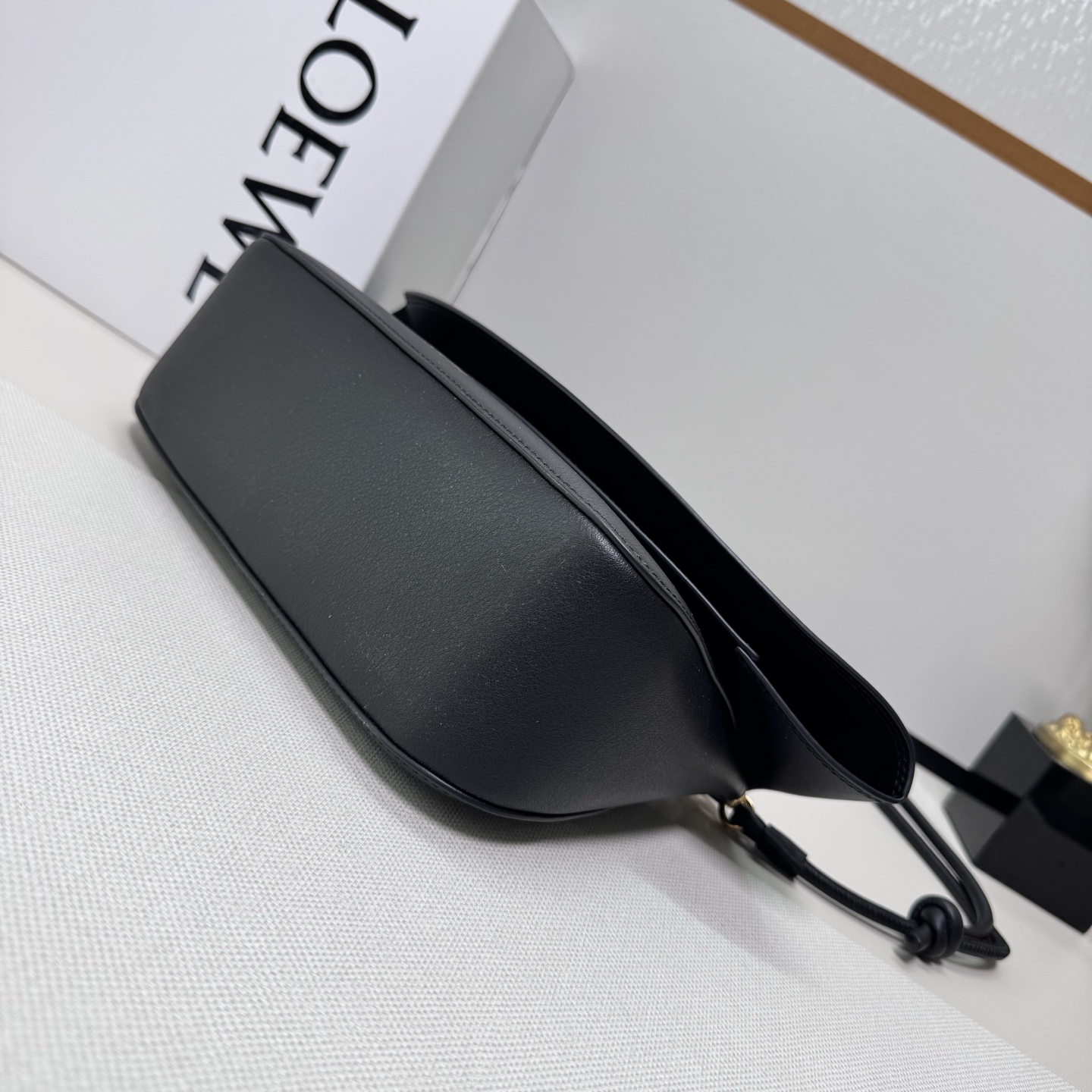 Lowee Ola Chain-Link Shoulder Bag-26*18*13CM