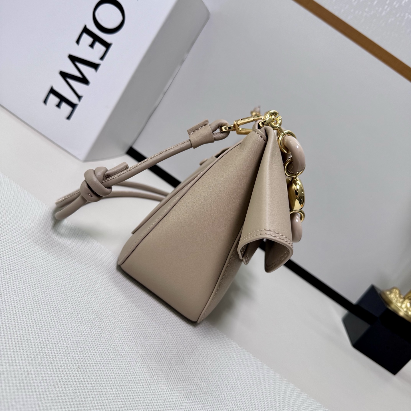 Lowee Ola Chain-Link Shoulder Bag-26*18*13CＭ