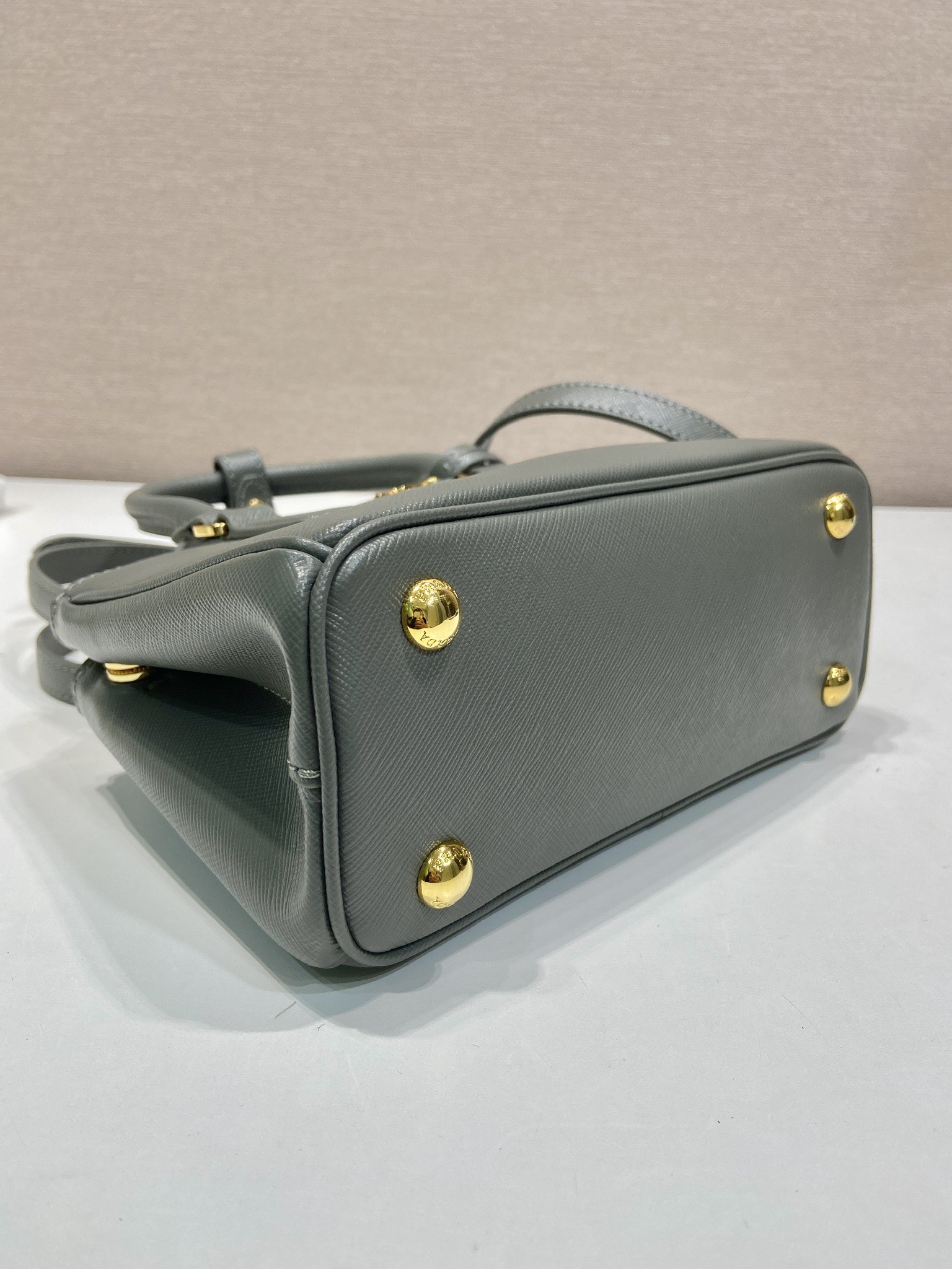 Pra*a Cameo Galleria Saffiano Leather Mini-Bag-1BA916-21*12.5*8.5CM