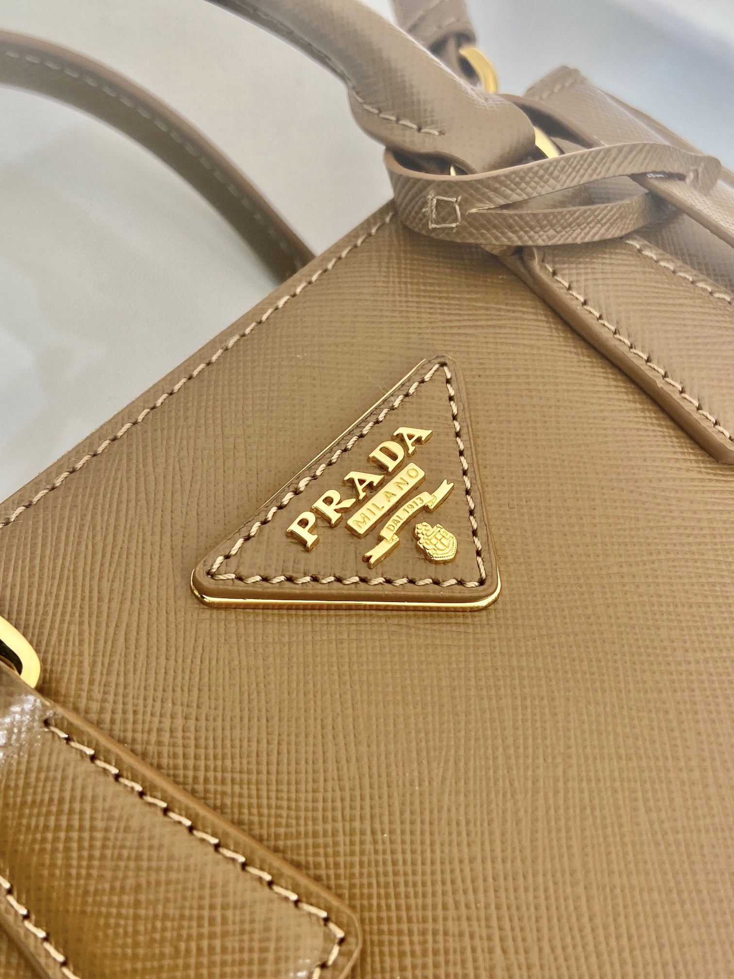 Pra*a Cameo Galleria Saffiano Leather Mini-Bag-1BA916-21*12.5*8.5CM