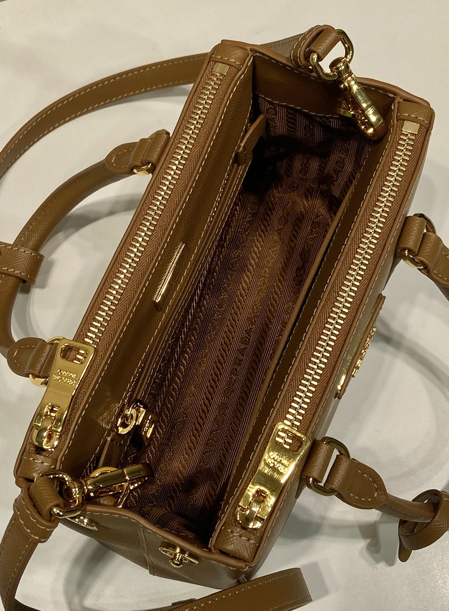 Pra*a Cameo Galleria Saffiano Leather Mini-Bag-1BA916-21*12.5*8.5CM