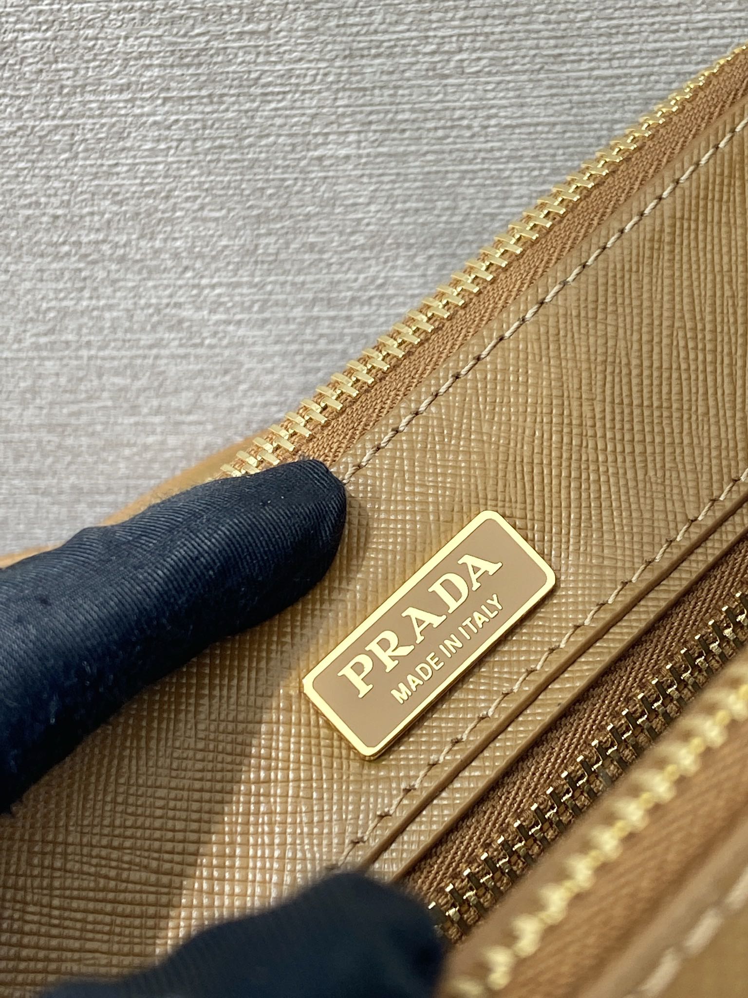 Pra*a Cameo Galleria Saffiano Leather Mini-Bag-1BA916-21*12.5*8.5CM