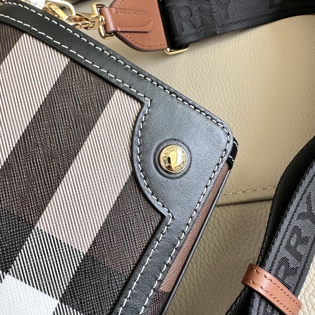 Bv*b*rry Vintage Bag-25 x 8.5 x 18CM