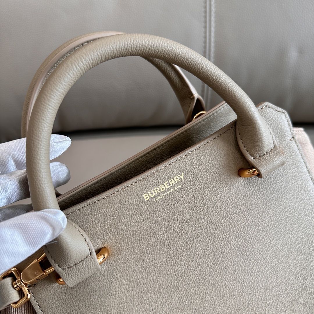 Bv*b*rry Canvas & Leather Tote-21/20/13CM