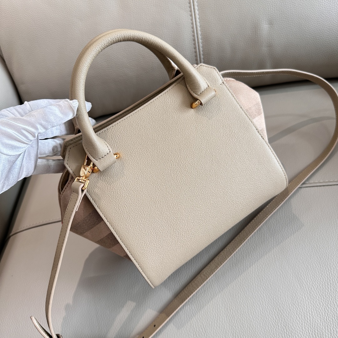Bv*b*rry Canvas & Leather Tote-21/20/13CM