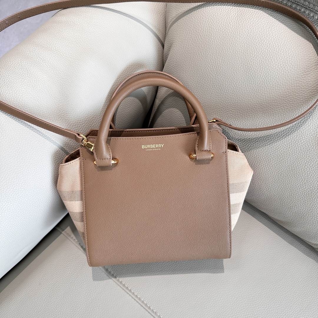 Bv*b*rry Canvas & Leather Tote-21/20/13CM