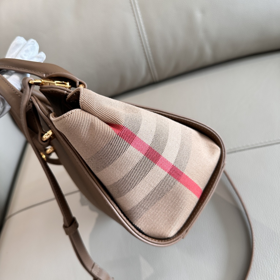 Bv*b*rry Canvas & Leather Tote-21/20/13CM
